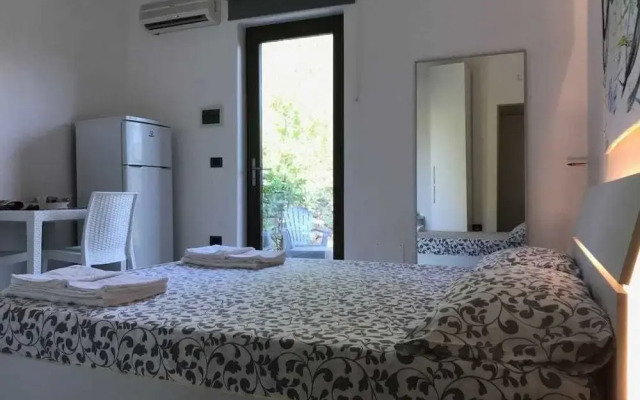 Dependance tra gli ulivi