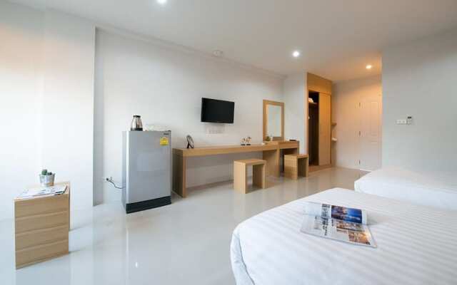 Pixel Hostel Phuket Airport