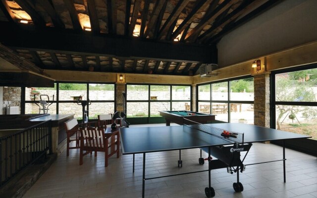 Nice Home in Lisicic With Wifi and 3 Bedrooms