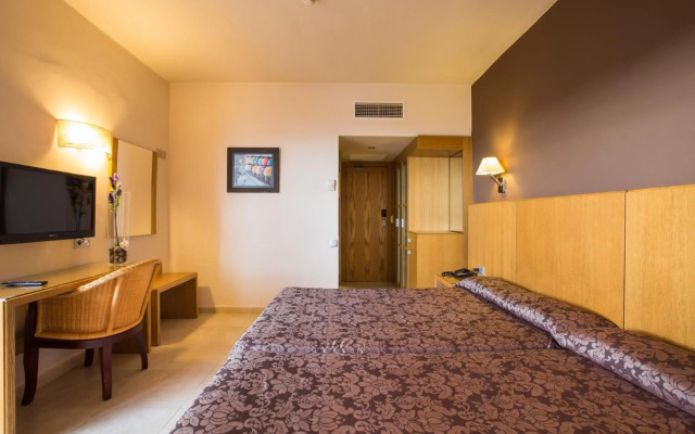 Grand Copthorne Waterfront