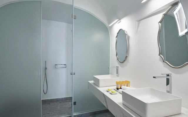 Canaves Elefas Villas