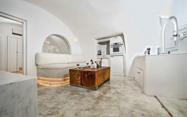 White Sky Caldera Villa by Blue Escape