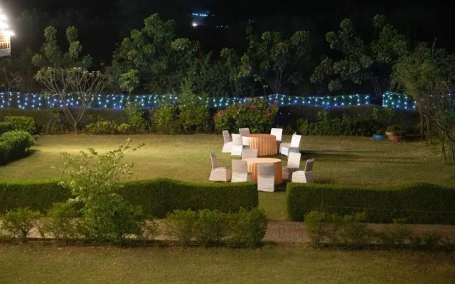 Sultanpur Resorts
