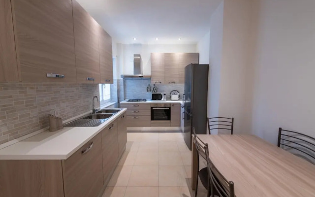 Casa Rosa Beige e Blu