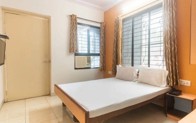 Hotel Saitej by OYO Rooms
