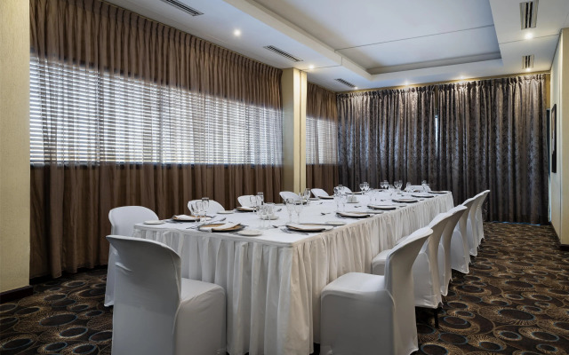 Premier Hotel OR Tambo