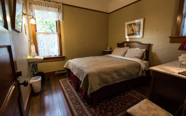 Balch Hotel