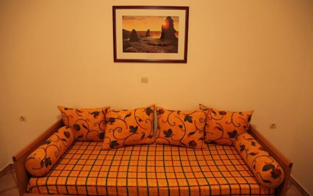 Terpsichore Apartments