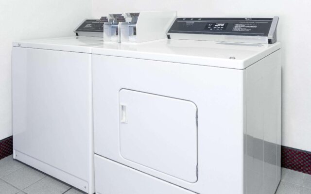 Days Inn by Wyndham El Paso