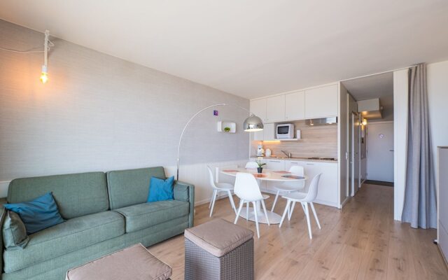 Charming Studio With sea View in Middelkerke