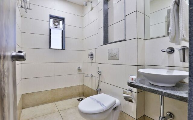 OYO 9120 Hotel Limra