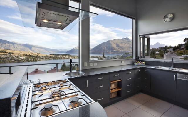 Highview Terrace by Touch of Spice