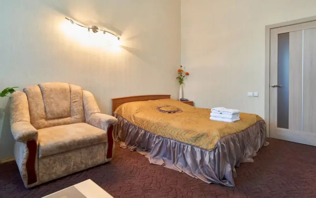 Home-Hotel Yaroslavskaya 15-23