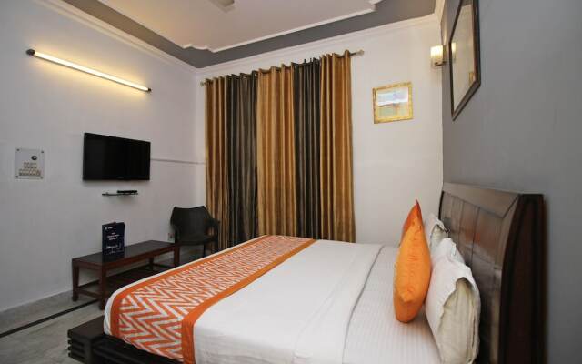 Capital O 9222 Winsome Hotel