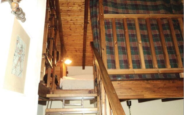 Stunning Home in Xiropigado With Wifi and 2 Bedrooms