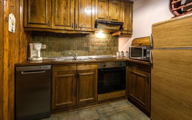 Pet-friendly Holiday Home in Sukošan with Hot Tub