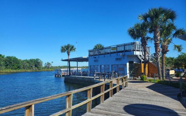 The Port Hotel & Marina