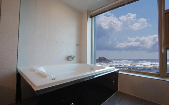 Goseong Daori Pension