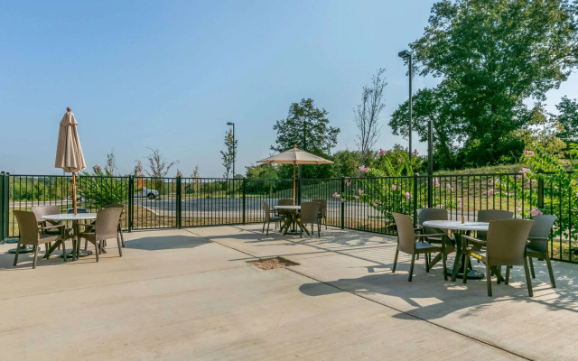 Sleep Inn & Suites Columbia I-65