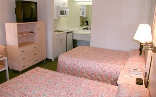 Beachwalk Hotel