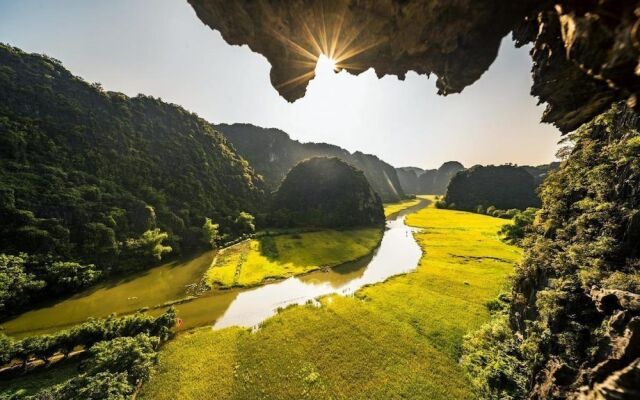 Tam Coc Rocky Bungalow