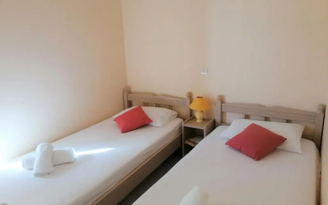 Dimitra's Comfort Family Apartment