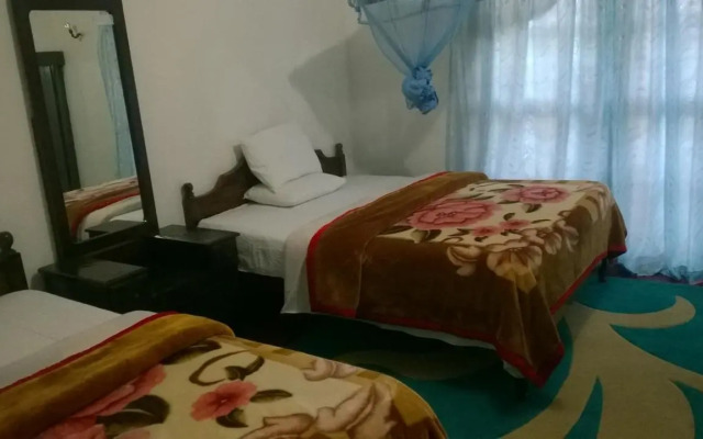 Srihelyes Inn