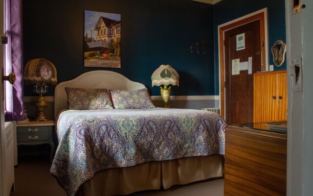 The Old Courthouse Inn