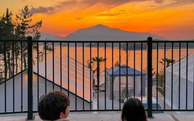 Bito Sunsetforest Glamping