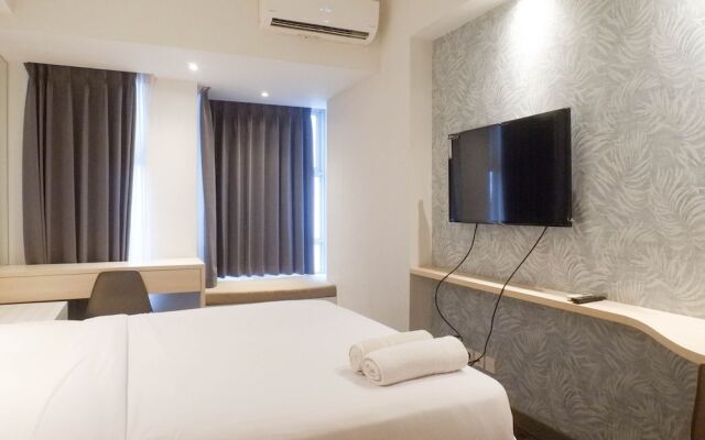 Modern Look Studio at Apartemen Superm