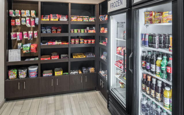 Holiday Inn Express Hotel & Suites Burlington by IHG