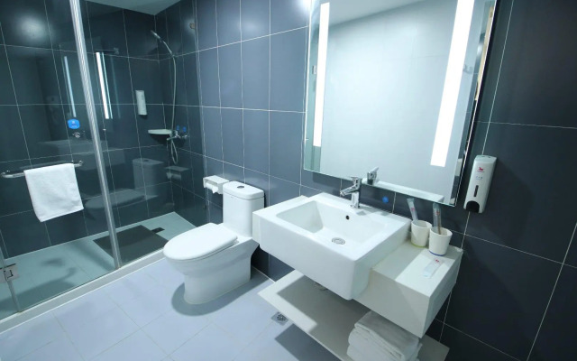 Hanting Express Jinan High-Tech District Fenghuang Road