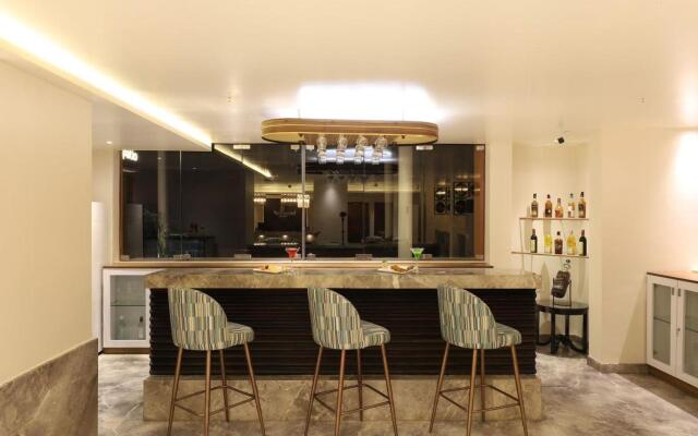 Peninsula Suites