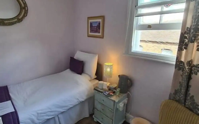 Stoneway Guest House