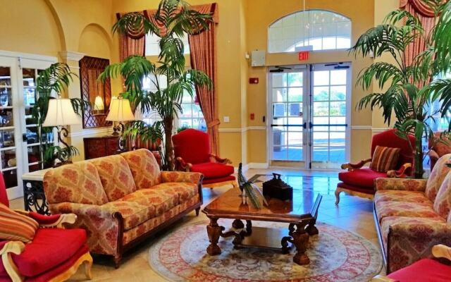Spacious Vista Cay Townhome Newly Furnished!