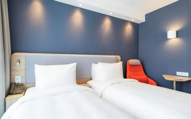 Holiday Inn Express Antwerp - City Centre, an IHG Hotel