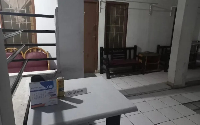 OYO 95096 Dewi Sudirman Guest House