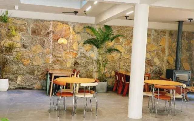 Xiaowa's family wild luxury party group building parent-child homestay