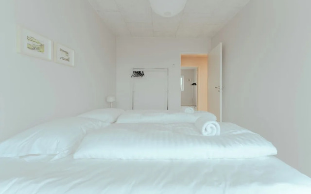 Charming Artistic Retreat | Panoramic View