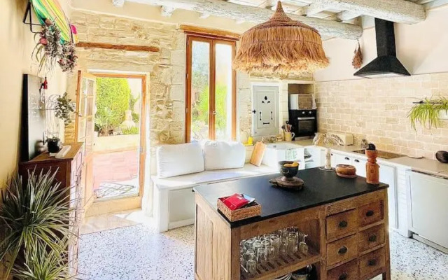 La Maison du Trident en Camargue Piscine et Jacuzzi