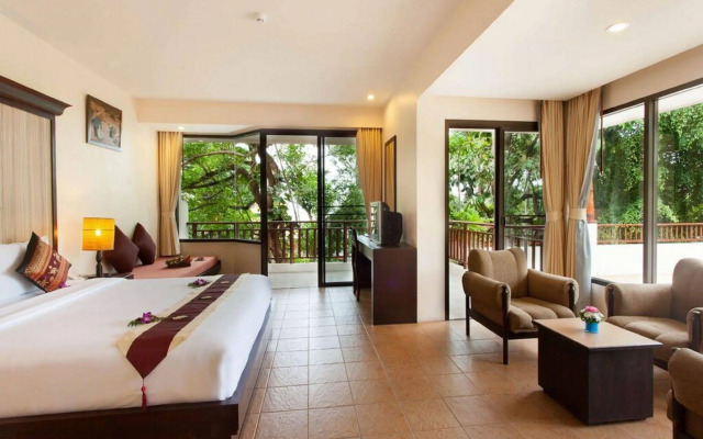 Patong Lodge Hotel