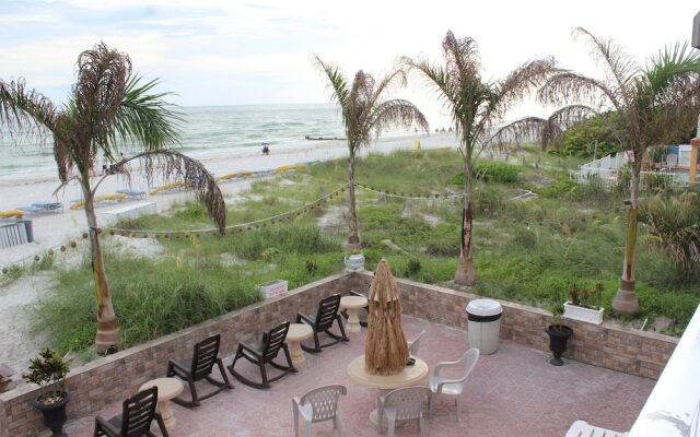 Schooner Hotel