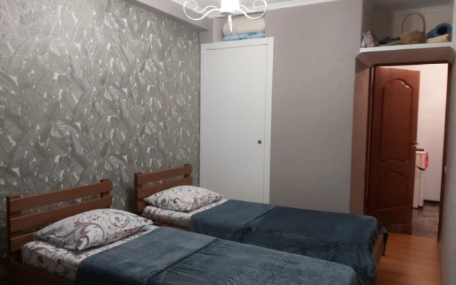 Guest house "Amir"