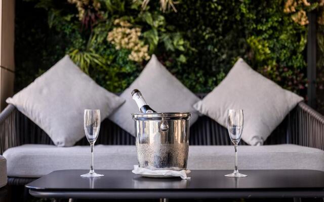 The Londoner Hotel St. Julians