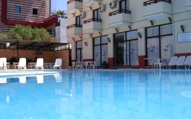 Kanarya Hotel