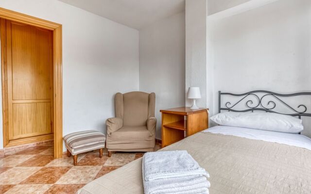 Elegant Holiday Home in Málaga near Sea