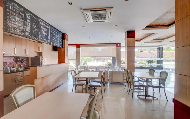 Tembok Batu Residence