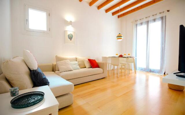 Hostal Montmari
