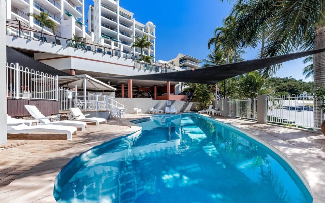 Tropical Marina views couples getaway