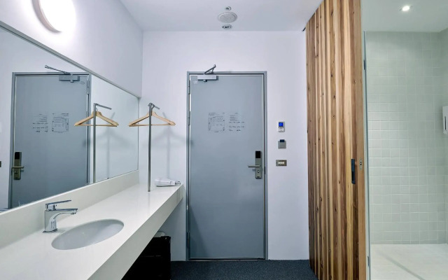 Star Hostel Taichung Parklane